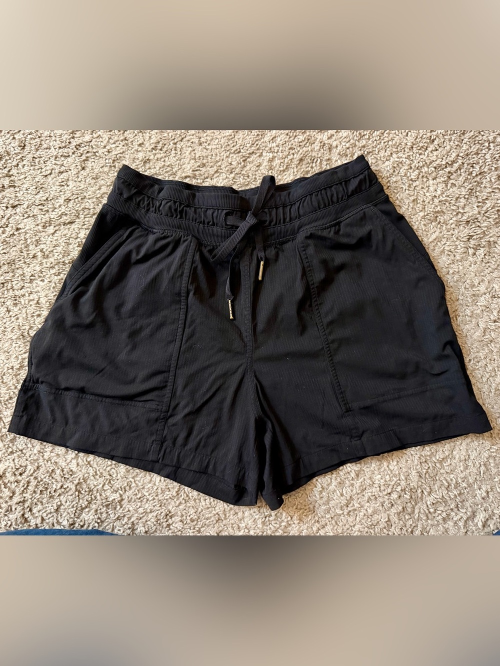 Lululemon Dance Studio Mid-Rise Shorts | Black | Size 4 | EUC